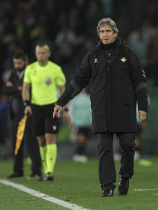 ESP: Real Betis-Vitoria Guimaraes. UEFA Conference League Real Betis head coach Manuel Pellegrini during the UEFA Conference League, round of 16 match, between Real Betis and Vitoria Guimaraes played at Benito Villamarin Stadium on March 06, 2025 in Sevilla, Spain. kpng Copyright: xAntonioxPozox xPRESSINPHOTOx AP_250306_BET_VIT_180