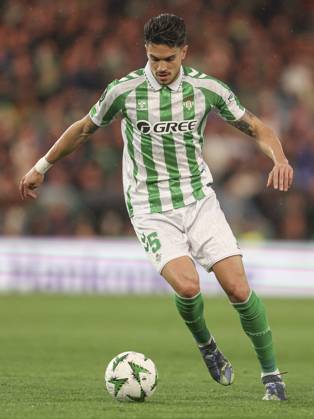 ESP: Real Betis-Vitoria Guimaraes. UEFA Conference League Marc Bartra of Real Betis during the UEFA Conference League, round of 16 match, between Real Betis and Vitoria Guimaraes played at Benito Villamarin Stadium on March 06, 2025 in Sevilla, Spain. kpng Copyright: xAntonioxPozox xPRESSINPHOTOx AP_250306_BET_VIT_120