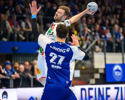 Philipp Weber Rueckraum Links, SC Magdeburg, 20 , Philipp Meyer Kreislaeufer, ThSV Eisenach, 27 GER, ThSV Eisenach vs SC Magdeburg, Handball, Daikin 1 Handballbundesliga, 22 Matchday, Season 2024 2025, 08 03 2025 GER, ThSV Eisenach vs SC Magdeburg, Handball, Daikin 1 Handballbundesliga, 22 Matchday, Season 2024 2025, 08 03 2025 Eisenach Copyright: xEibner-Pressefoto MartinxHerbstx EP_MHT