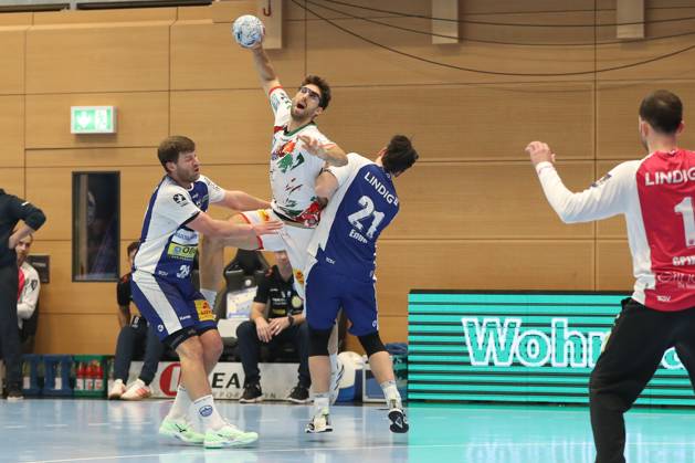08 03 2025, xgox, Handball, Daikin HBL, ThSV Eisenach SC Magdeburg emspor v l Malte Donker Eisenach, 39 , Antonio Serradilla Cuenca Magdeburg, 15 , Moritz Ende Eisenach, 21 duel, duel, fight, tackle Eisenach