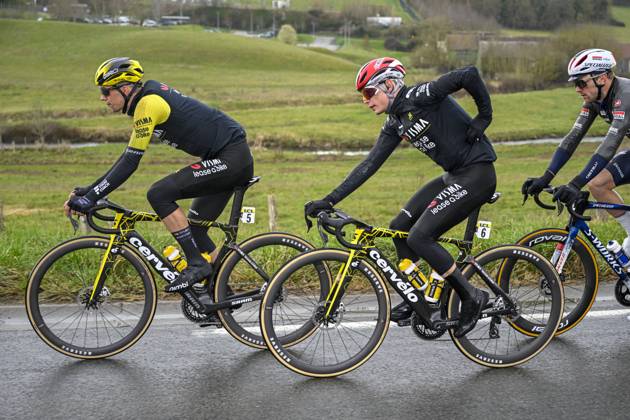 Paris - Nice 2025 - stage 2 BELLEGARDE, FRANCE - MARCH 10 : Vingegaard Jonas (DEN) of Team Visma Lease A Bike in action during stage 2 of the 83th edition of the Paris - Nice cycling race, a stage of 183,9km with start in Montesson and finish in Bellegarde on March 10, 2025 in Bellegarde, France, 10 03 2025 ( Motordriver Kenny Verfaillie - Bellegarde France  Copyright: xNicoxVereeckenx