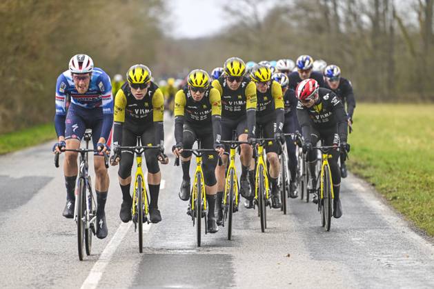 Paris - Nice 2025 - stage 2 BELLEGARDE, FRANCE - MARCH 10 : Team Visma Lease A Bike in action during stage 2 of the 83th edition of the Paris - Nice cycling race, a stage of 183,9km with start in Montesson and finish in Bellegarde on March 10, 2025 in Bellegarde, France, 10 03 2025 ( Motordriver Kenny Verfaillie - Bellegarde France  Copyright: xNicoxVereeckenx