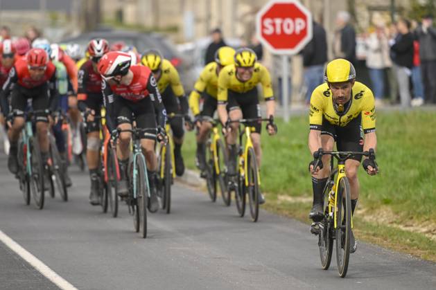 Paris - Nice 2025 - stage 2 BELLEGARDE, FRANCE - MARCH 10 : Campenaerts Victor (BEL) of Team Visma Lease A Bike in action during stage 2 of the 83th edition of the Paris - Nice cycling race, a stage of 183,9km with start in Montesson and finish in Bellegarde on March 10, 2025 in Bellegarde, France, 10 03 2025 ( Motordriver Kenny Verfaillie - Bellegarde France  Copyright: xNicoxVereeckenx