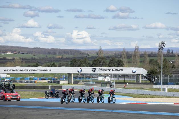 team Arkea-BB Hotels riders pictured during the warming up ahead of stage three of the 83th edition of the Paris-Nice cycling race, a 28,4km team time trial at the Nevers Magny-Cours racetrack, in Nevers, France, Tuesday 11 March 2025. DAVIDxPINTENS  x114676081x