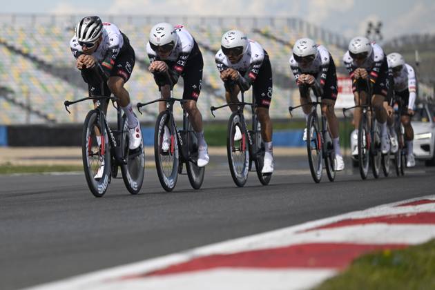 Paris - Nice 2025 - stage 3 NEVERS, FRANCE - MARCH 11 : training team Uae team Emirates during stage 3 of the 83th edition of the Paris - Nice cycling race, a team time-trail stage of 28,4km with start on the Circuit Magny-Cours and finish in Nevers on March 11, 2025 in Nevers, France, 11 03 2025 ( Motordriver Kenny Verfaillie - Nevers France  Copyright: xNicoxVereeckenx