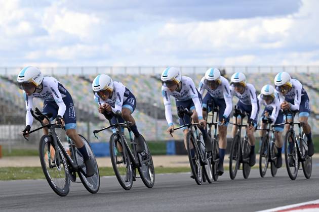 Paris - Nice 2025 - stage 3 NEVERS, FRANCE - MARCH 11 : team Bahrain - Victorious during stage 3 of the 83th edition of the Paris - Nice cycling race, a team time-trail stage of 28,4km with start on the Circuit Magny-Cours and finish in Nevers on March 11, 2025 in Nevers, France, 11 03 2025 ( Motordriver Kenny Verfaillie - Nevers France  Copyright: xNicoxVereeckenx