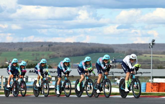 XDS Astana Team riders pictured in action during stage three of the 83th edition of the Paris-Nice cycling race, a 28,4km team time trial at the Nevers Magny-Cours racetrack, in Nevers, France, Tuesday 11 March 2025. DAVIDxPINTENS  x114683087x