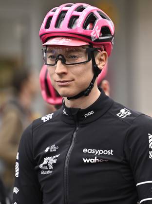 Paris - Nice 2025 - stage 4 LA LOGE DES GARDES, FRANCE - MARCH 12 : Powless Neilson (USA) of Ef Education - Easypost during stage 4 of the 83th edition of the Paris - Nice cycling race, a stage of 163,4km with start in Vichy and finish in La Loge Des Gardes on March 12, 2025 in La Loge Des Gardes, France, 12 03 2025 ( Motordriver Kenny Verfaillie - La Loge Des Gardes France Copyright: xNicoxVereeckenx