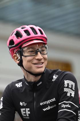 Paris - Nice 2025 - stage 4 LA LOGE DES GARDES, FRANCE - MARCH 12 : Powless Neilson (USA) of Ef Education - Easypost during stage 4 of the 83th edition of the Paris - Nice cycling race, a stage of 163,4km with start in Vichy and finish in La Loge Des Gardes on March 12, 2025 in La Loge Des Gardes, France, 12 03 2025 ( Motordriver Kenny Verfaillie - La Loge Des Gardes France Copyright: xNicoxVereeckenx