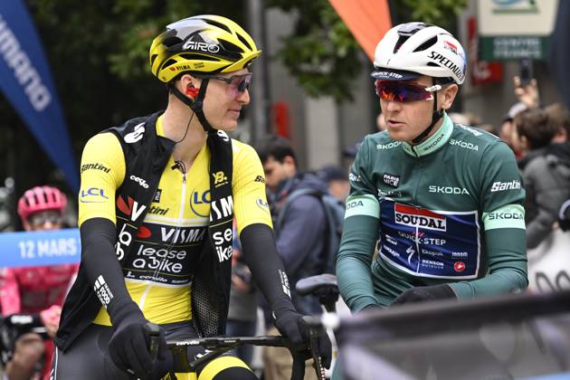 Paris - Nice 2025 - stage 4 LA LOGE DES GARDES, FRANCE - MARCH 12 : Jorgenson Matteo (USA) of Team Visma Lease A Bike and Merlier Tim (BEL) of Soudal Quick-Step during stage 4 of the 83th edition of the Paris - Nice cycling race, a stage of 163,4km with start in Vichy and finish in La Loge Des Gardes on March 12, 2025 in La Loge Des Gardes, France, 12 03 2025 ( Motordriver Kenny Verfaillie - La Loge Des Gardes France Copyright: xNicoxVereeckenx