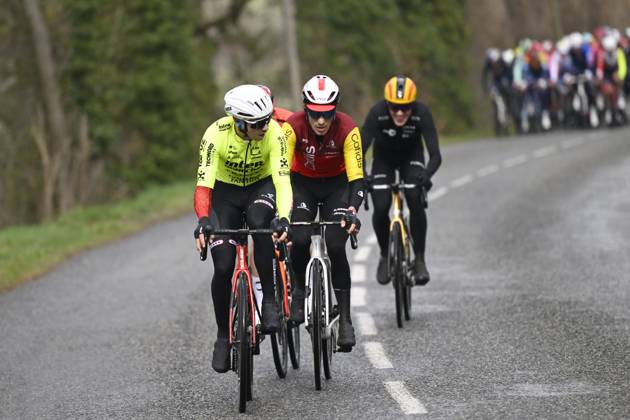 Paris - Nice 2025 - stage 4 LA LOGE DES GARDES, FRANCE - MARCH 12 : Smith Dion (NZL) of Intermarche - Wanty, Moniquet Sylvain (BEL) of Cofidis during stage 4 of the 83th edition of the Paris - Nice cycling race, a stage of 163,4km with start in Vichy and finish in La Loge Des Gardes on March 12, 2025 in La Loge Des Gardes, France, 12 03 2025 ( Motordriver Kenny Verfaillie - La Loge Des Gardes France  Copyright: xNicoxVereeckenx