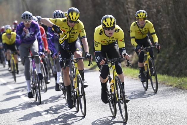 Paris - Nice 2025 - stage 4 LA LOGE DES GARDES, FRANCE - MARCH 12 : Hagenes Per Strand (NOR) of Team Visma Lease A Bike during stage 4 of the 83th edition of the Paris - Nice cycling race, a stage of 163,4km with start in Vichy and finish in La Loge Des Gardes on March 12, 2025 in La Loge Des Gardes, France, 12 03 2025 ( Motordriver Kenny Verfaillie - La Loge Des Gardes France  Copyright: xNicoxVereeckenx
