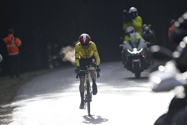 Paris - Nice 2025 - stage 4 LA LOGE DES GARDES, FRANCE - MARCH 12 : Vingegaard Jonas (DEN) of Team Visma Lease A Bike during stage 4 of the 83th edition of the Paris - Nice cycling race, a stage of 163,4km with start in Vichy and finish in La Loge Des Gardes on March 12, 2025 in La Loge Des Gardes, France, 12 03 2025 ( Motordriver Kenny Verfaillie - La Loge Des Gardes France  Copyright: xNicoxVereeckenx