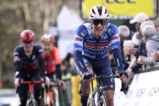 Paris - Nice 2025 - stage 4 LA LOGE DES GARDES, FRANCE - MARCH 12 : Van Wilder Ilan (BEL) of Soudal Quick-Step during stage 4 of the 83th edition of the Paris - Nice cycling race, a stage of 163,4km with start in Vichy and finish in La Loge Des Gardes on March 12, 2025 in La Loge Des Gardes, France, 12 03 2025 ( Motordriver Kenny Verfaillie - La Loge Des Gardes France  Copyright: xNicoxVereeckenx