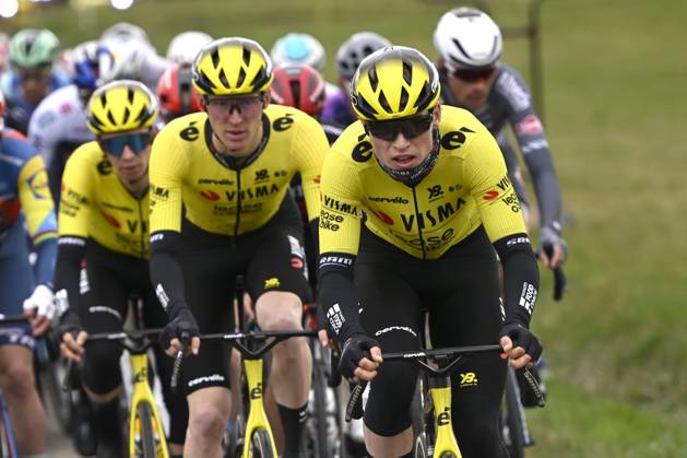 Paris - Nice 2025 - stage 5 LA COTE-SAINT-ANDRE, FRANCE - MARCH 13 : Hagenes Per Strand (NOR) of Team Visma Lease A Bike during stage 5 of the 83th edition of the Paris - Nice cycling race, a stage of 196,5km with start in Saint-Just-en-Chevalet and finish in La Cote-Saint-Andre on March 13, 2025 in La Cote-Saint-Andre, France, 13 03 2025 ( Motordriver Kenny Verfaillie - La Cote-Saint-Andre France  Copyright: xNicoxVereeckenx