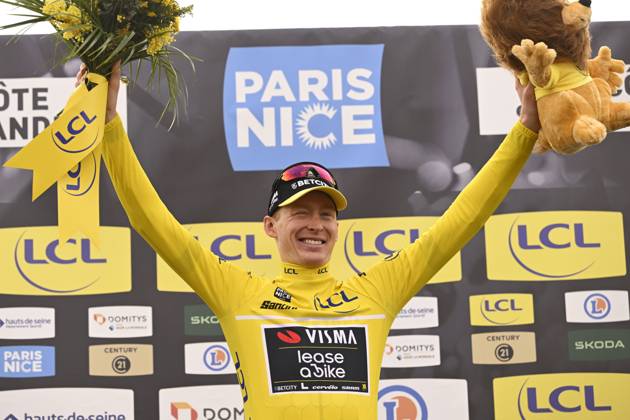 Paris - Nice 2025 - stage 5 LA COTE-SAINT-ANDRE, FRANCE - MARCH 13 : Jorgenson Matteo (USA) of Team Visma Lease A Bike pictured with the yellow jersey during the podium ceremony of stage 5 of the 83th edition of the Paris - Nice cycling race, a stage of 196,5km with start in Saint-Just-en-Chevalet and finish in La Cote-Saint-Andre on March 13, 2025 in La Cote-Saint-Andre, France, 13 03 2025 ( Motordriver Kenny Verfaillie - La Cote-Saint-Andre France  Copyright: xNicoxVereeckenx