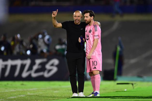 RECORD DATE NOT STATED Concacaf Champions Cup 2025 Cavalier vs Inter Miami Javier Mascherano head coach and Lionel Messi of Inter Miami during the round of 16 second leg match between Cavalier and Inter Miami as part of the CONCACAF Champions Cup 2025, at National Stadium on March 13, 2025 in Kingston, Jamaica. KINGSTON JAMAICA JAMAICA  Copyright: xAdrianxMaciasx 20250313205432_CCC_2025_R16_CAV_MIA_MESSI55