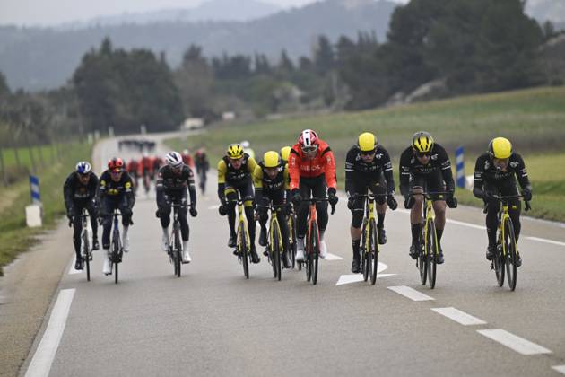 Paris - Nice 2025 - stage 6 BERRE L ETANG, FRANCE - MARCH 14 : Jorgenson Matteo (USA) of Team Visma Lease A Bike and his teammates of Team Visma Lease A Bike attacking during stage 6 of the 83th edition of the Paris - Nice cycling race, a stage of 209,8km with start in Saint-Julien-en-Saint-Alban and finish in Berre L Etang on March 14, 2025 in Berre L Etang, France, 14 03 2025 ( Motordriver Kenny Verfaillie - Berre L Etang France Copyright: xNicoxVereeckenx