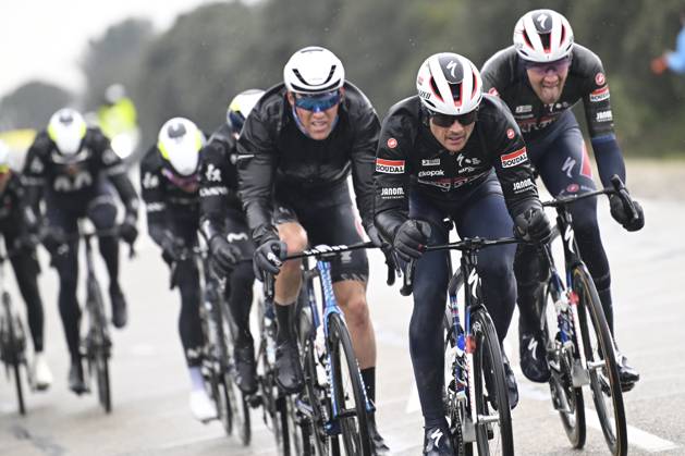 Paris - Nice 2025 - stage 6 BERRE L ETANG, FRANCE - MARCH 14 : Lampaert Yves (BEL) of Soudal Quick-Step leading the pursuit group during stage 6 of the 83th edition of the Paris - Nice cycling race, a stage of 209,8km with start in Saint-Julien-en-Saint-Alban and finish in Berre L Etang on March 14, 2025 in Berre L Etang, France, 14 03 2025 ( Motordriver Kenny Verfaillie - Berre L Etang France Copyright: xNicoxVereeckenx
