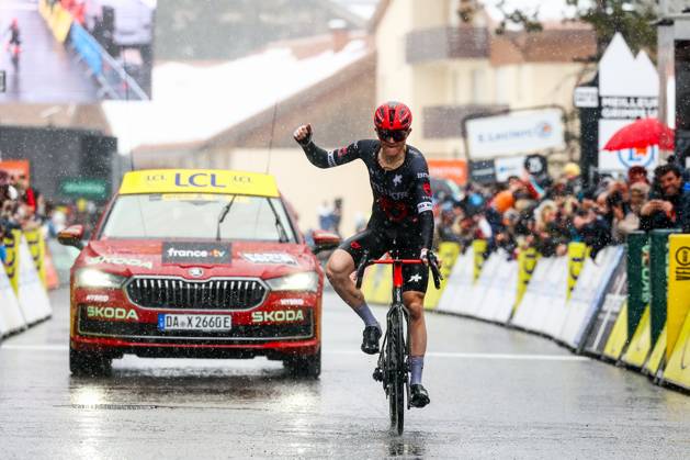 Australian Michael Storer of Tudor Pro Cycling Team celebrates as he crosses the finish line to win stage seven of the 83th edition of the Paris-Nice cycling race, 147,8 km from Nice to Auron, France, Saturday 15 March 2025. DAVIDxPINTENS x115005418x