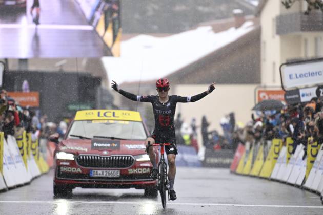 Paris - Nice 2025 - stage 7 AURON, FRANCE - MARCH 15 : Storer Michael (AUS) of Tudor Pro Cycling Team winning stage 7 of the 83th edition of the Paris - Nice cycling race, a stage of 109,3km with start in Nice and finish at Auron on March 15, 2025 in Auron, France, 15 03 2025 ( Motordriver Kenny Verfaillie - Auron France  Copyright: xNicoxVereeckenx