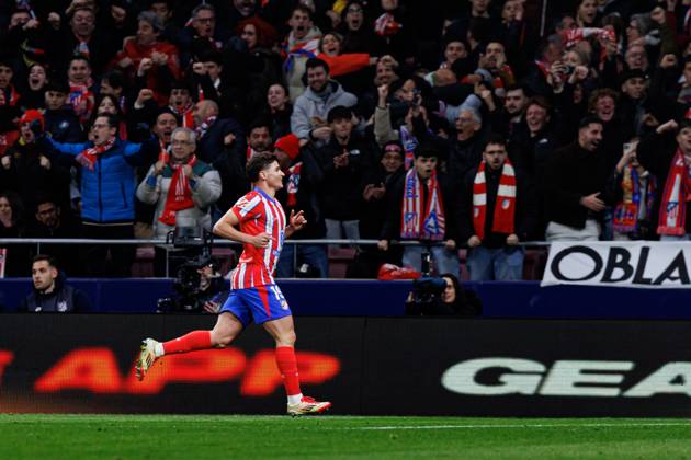 Julian Alvarez seen celebrating after scoring goal during LaLiga EA SPORTS game between teams of Atletico de Madrid and FC Barcelona, Barca (Maciej Rogowski) Madrid Estadio Civitas Metropolitano Spain Copyright: xMaciejxRogowskix atleticofcbarcelona2425-180