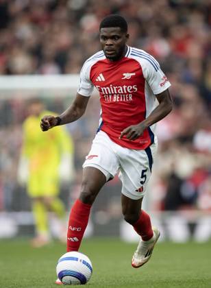 Arsenal FC v Chelsea FC - Premier League LONDON, ENGLAND - MARCH 16: Thomas Partey of Arsenal during the Premier League match between Arsenal FC and Chelsea FC at Emirates Stadium on March 16, 2025 in London, England. London Emirates Stadium England United Kingdom Copyright: xVisionhausx 776173156