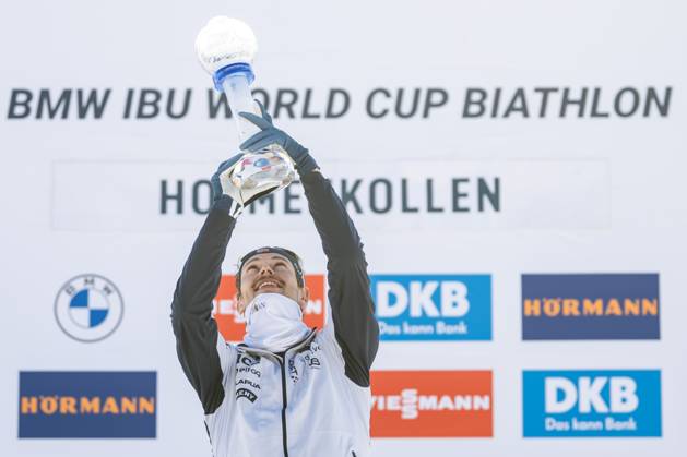 250321 Sturla Holm Laegreid of Norway celebrates with the trophy for the overall Individual Cup after men s 10km sprint during the IBU World Cup on March 21, 2025 in Oslo Photo Mathias Bergeld BILDBYRAN kod MB MB1109 biathlon biathlon biathlon world cup ibu world cup sprint bbeng norway jubel Copyright: MATHIASxBERGELD BB250321MB215