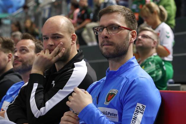 21 03 2025, xtgx, Handball, Daikin HBL, SC Magdeburg Füchse Berlin emspor v l Paul Drux Berlin , Jaron Siewert Berlin, Coach Magdeburg