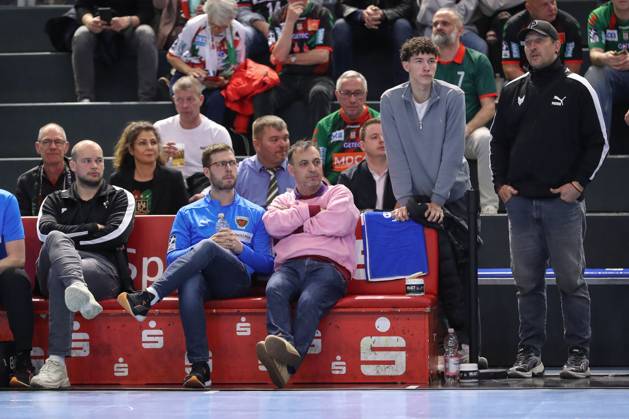 21 03 2025, xtgx, Handball, Daikin HBL, SC Magdeburg Füchse Berlin emspor v l Paul Drux Berlin , Jaron Siewert Berlin, Coach , Bob Hanning Berlin, Managing Director , Elvis Ernesto Kretzschmar, Stefan Kretzschmar Berlin, Board of Directors Sport Magdeburg