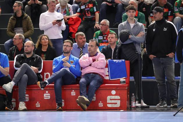 21 03 2025, xtgx, Handball, Daikin HBL, SC Magdeburg Füchse Berlin emspor v l Paul Drux Berlin , Jaron Siewert Berlin, Coach , Bob Hanning Berlin, Managing Director , Elvis Ernesto Kretzschmar, Stefan Kretzschmar Berlin, Board of Directors Sport Magdeburg