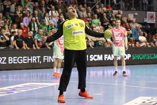 21 03 2025, xtgx, Handball, Daikin HBL, SC Magdeburg Füchse Berlin emspor v l Dejan Milosavljev Berlin, 96 cheers over held ball, defended, held, Torhueter Magdeburg