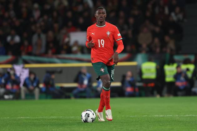 2025 03 23 xJAx Portugal, Lisbon Estadio Jose Alvalade UEFA Nations League 2025 Quarter finals Portugal Denmark v l , Nuno Mendes Portugal on the ball, cropped image, single image, full body, action, action, game scene Copyright: JoaquimxFerreira