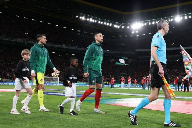 2025 03 23 xJAx Portugal, Lisbon Estadio Jose Alvalade UEFA Nations League 2025 Quarter finals Portugal Denmark v l , goalkeeper, goalkeeper Diogo Costa Portugal and Cristiano Ronaldo Portugal run in Copyright: JoaquimxFerreira