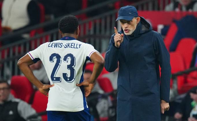 England Coach Thomas Tuchel issues instructions to Myles Lewis-Skelly England v Latvia, FIFA 2026 World Cup Qualifying, Group K, Football, Wembley Stadium, London, UK - 24 Mar 2025 EDITORIAL USE ONLY No use with unauthorised audio, video, data, fixture lists, club league logos or live services. Online in-match use limited to 120 images, no video emulation. No use in betting, games or single club league player publications.  Copyright: xJavierxGarcia Shutterstockx 15219744ab