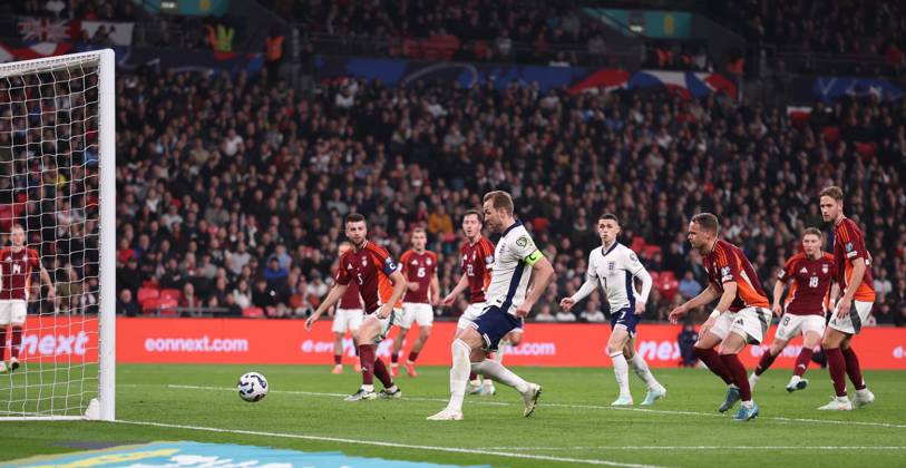London, England, 24th March 2025. Harry Kane of England scores the second goal during the FIFA World Cup, WM, Weltmeisterschaft, Fussball European Qualifying match at Wembley Stadium, London. Picture credit should read: David Klein Sportimage EDITORIAL USE ONLY. No use with unauthorised audio, video, data, fixture lists, club league logos or live services. Online in-match use limited to 120 images, no video emulation. No use in betting, games or single club league player publications. SPI_047_DK_England_Latvia SPI-3762-0047
