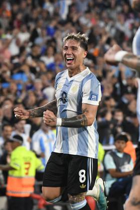 Argentina v Brazil - FIFA World Cup, WM, Weltmeisterschaft, Fussball 2026 Qualifier Enzo Fernandez of Argentina celebrates Alexis Mac Allister s goal during the match between Argentina and Brazil at Estadio Mas Monumental in Buenos Aires, Argentina, on March 25. Buenos Aires Buenos Aires Argentina Copyright: xFedericoxPerettix originalFilename:peretti-argentin250321_npigM