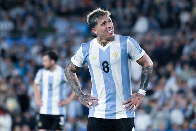 Argentina v Brazil - FIFA World Cup, WM, Weltmeisterschaft, Fussball 2026 Qualifier The player of Argentina, Enzo Fernandez, looks on during a South American qualifier match for the 2026 FIFA World Cup between Argentina and Brazil at the Mas Monumental stadium in Buenos Aires, Argentina, on March 25, 2025. Ciudad Autonoma de Buenos Aires Argentina Copyright: xJuanxManuelxBaezx originalFilename:baez-argentin250325_np7on