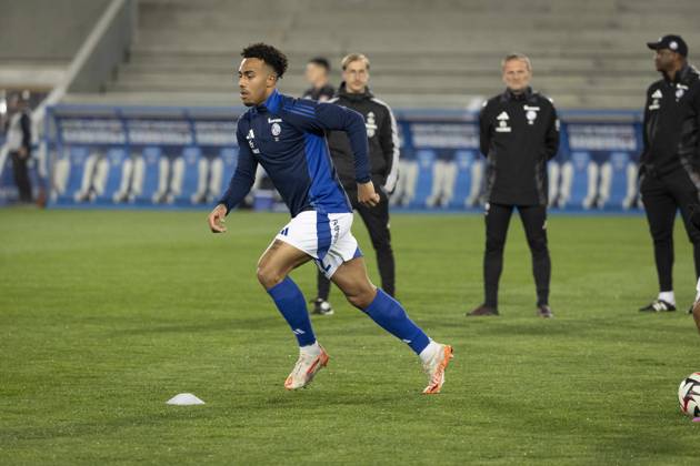 FOOTBALL : Racing Strasbourg vs Olympique de Lyon. - Ligue 1 Stade de la Meinau 28 03 2025 Echauffement des joueurs de Racing de Strasbourg Copyright: xelyxandroxcegarrax