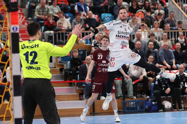 29 03 2025, xtgx, Handball Daikin HBL, VfL Potsdam HC Erlangen emspor, v l Hampus Olsson Erlangen, 67 throws goal, goal scorer, scores goal, scores the goal Potsdam
