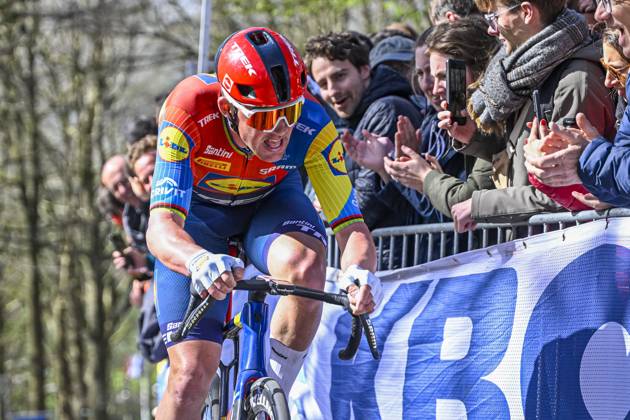 Gent - Wevelgem in Flanders Fields 2025 WEVELGEM, BELGIUM - MARCH 30 : Pedersen Mads (DEN) of Lidl - Trek in action pictured during 87th edition of the UCI World Tour Gent - Wevelgem in Flanders Fields cycling race for Men Elite with start in Ieper and finish in Wevelgem after 250 km on March 30, 2025 in Wevelgem, Belgium, 30 03 2025 ( Motordriver Guy De Vuyst - Wevelgem Belgium  Copyright: xNicoxVereeckenx