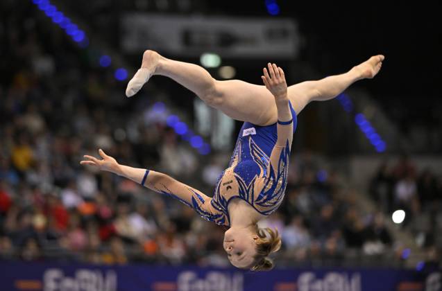 Silja STOEHR GER Balance beam Balance beam Action Gymnastics EnBW DTB Cup Stuttgart Porsche Arena 27 30 03 2025 Gymnastics EnBW DTB Cup