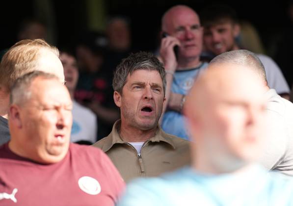 Bournemouth v Manchester City, FA Cup quarter-finals, Football, Vitality Stadium, Bournemouth, UK - 30 Mar 2025 Singer Noel Gallagher watches the game amongst the City fans. Bournemouth Vitality Stadium Bournemouth GBR, UK NEWSPAPERS OUT Copyright: xSeanxRyanx