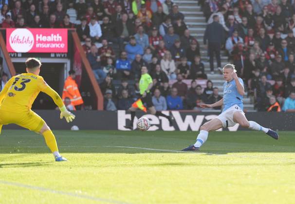 Bournemouth v Manchester City, FA Cup quarter-finals, Football, Vitality Stadium, Bournemouth, UK - 30 Mar 2025 GOAL 1-1. Erling Haaland of Manchester City scores the equaliser. Bournemouth Vitality Stadium Bournemouth GBR, UK NEWSPAPERS OUT Copyright: xSeanxRyanx