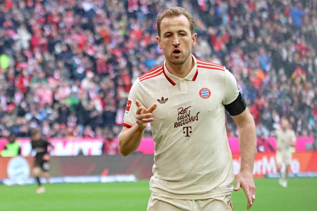 9 Harry Kane FCB cheers, cheers, cheers the goal for 1 0 Soccer 1 BL FC Bayern Munich FC St Pauli 29 03 2025 Allianz Arena PHOTO Mladen Lackovic LakoPress