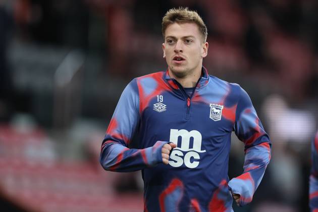 Bournemouth, England, 2nd April 2025. Liam Delap of Ipswich Town warms up before the Bournemouth v Ipswich Town Premier League match at the Vitality Stadium, Bournemouth. Picture credit should read: Paul Terry Sportimage EDITORIAL USE ONLY. No use with unauthorised audio, video, data, fixture lists, club league logos or live services. Online in-match use limited to 120 images, no video emulation. No use in betting, games or single club league player publications. SPI_005_PT_Bournemouth_Ipswich SPI-3791-0005