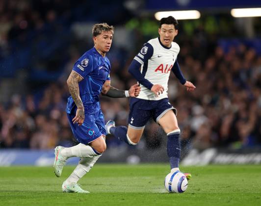 London, England, 3rd April 2025. Enzo Fernandez of Chelsea during the Chelsea v Tottenham Premier League match at Stamford Bridge, London. Picture credit should read: David Klein Sportimage EDITORIAL USE ONLY. No use with unauthorised audio, video, data, fixture lists, club league logos or live services. Online in-match use limited to 120 images, no video emulation. No use in betting, games or single club league player publications. SPI_003_DK_Chelsea_Tottenham SPI-3792-0005