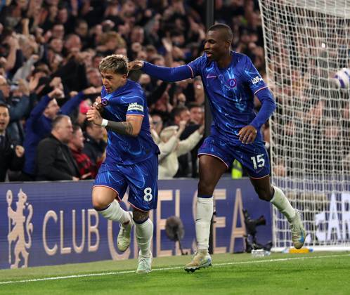 London, England, 3rd April 2025. Enzo Fernandez of Chelsea celebrates scoring his sides opening goal during the Chelsea v Tottenham Premier League match at Stamford Bridge, London. Picture credit should read: David Klein Sportimage EDITORIAL USE ONLY. No use with unauthorised audio, video, data, fixture lists, club league logos or live services. Online in-match use limited to 120 images, no video emulation. No use in betting, games or single club league player publications. SPI_016_DK_Chelsea_Tottenham SPI-3792-0015