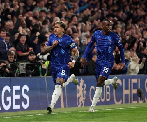 London, England, 3rd April 2025. Enzo Fernandez of Chelsea celebrates scoring his sides opening goal during the Chelsea v Tottenham Premier League match at Stamford Bridge, London. Picture credit should read: David Klein Sportimage EDITORIAL USE ONLY. No use with unauthorised audio, video, data, fixture lists, club league logos or live services. Online in-match use limited to 120 images, no video emulation. No use in betting, games or single club league player publications. SPI_017_DK_Chelsea_Tottenham SPI-3792-0017