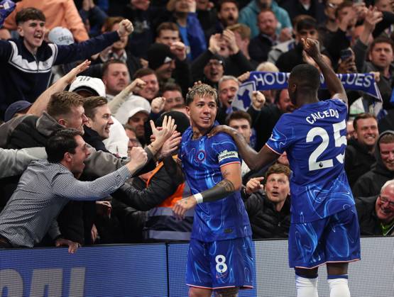 London, England, 3rd April 2025. Enzo Fernandez of Chelsea celebrates scoring his sides opening goal during the Chelsea v Tottenham Premier League match at Stamford Bridge, London. Picture credit should read: David Klein Sportimage EDITORIAL USE ONLY. No use with unauthorised audio, video, data, fixture lists, club league logos or live services. Online in-match use limited to 120 images, no video emulation. No use in betting, games or single club league player publications. SPI_022_DK_Chelsea_Tottenham SPI-3792-0022